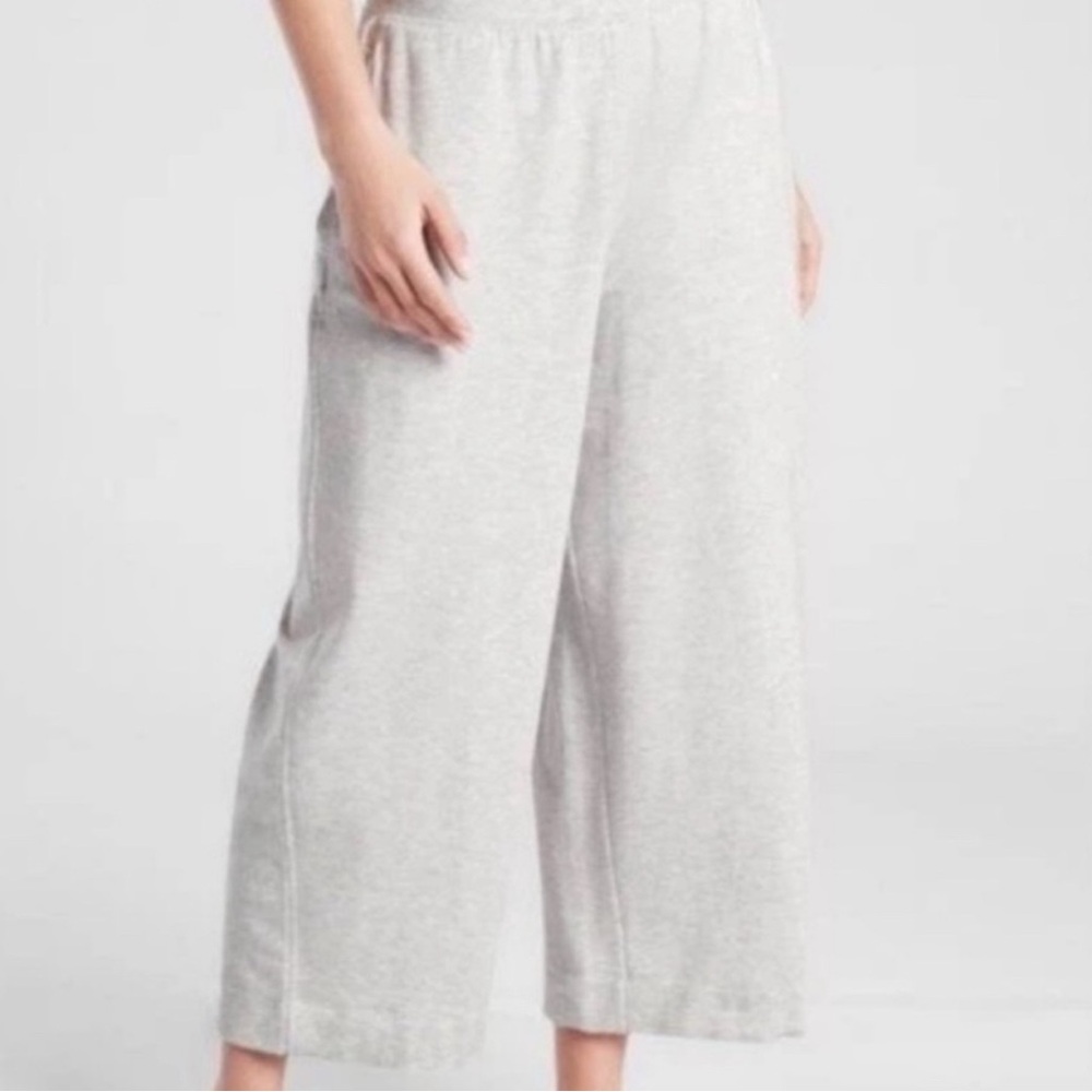 Athleta free flow culotte - Picture 2 of 9